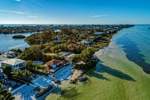 My Private Beach - 826a S Bay