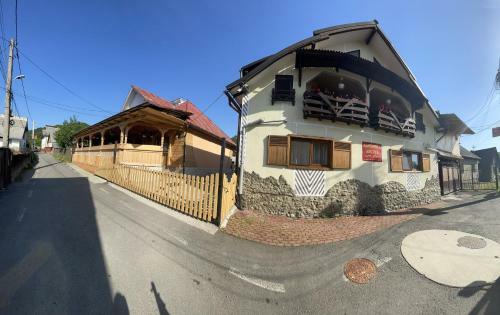 Hostal Pensiunea Ancu?a