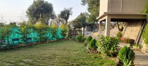 Cliffside Manor, Satkhol, Mukteshwar By Earthaa Escapes