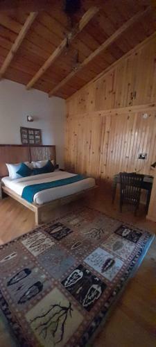 Cliffside Manor, Satkhol, Mukteshwar By Earthaa Escapes