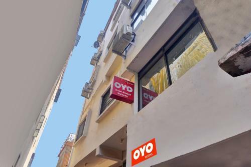 Oyo 90860 Hotel Imperial Inn