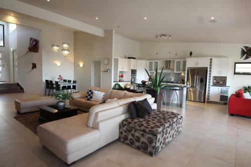 Bella Vista - Tangalooma Holiday House