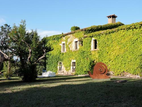 Agroturismo Chilliman & Mas Mir� Biofarm