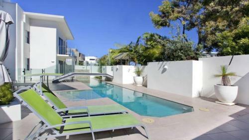 3 Alpha On Elanda Stunning Ocean View Apartment