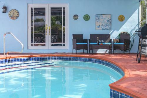 Gorgeous 3 Bdr, Amazing Bbq Area, Pool And More