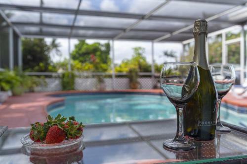 Gorgeous 3 Bdr, Amazing Bbq Area, Pool And More