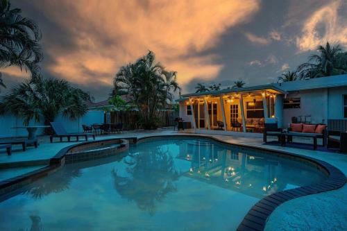 Resort Style Home W/ Pool Mins To Beach & Delray