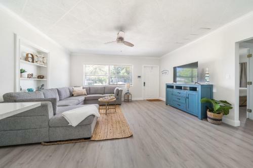 Resort Style Home W/ Pool Mins To Beach & Delray