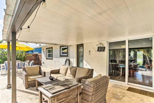 Boynton Beach Oasis With Private Pool And Grill!
