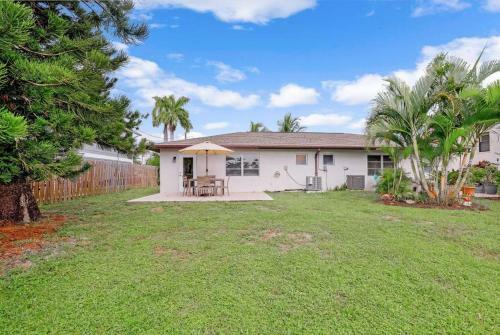 Bonita Luxury Living - Private Dock - By The Beach