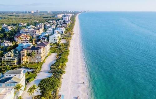 Bonita Luxury Living - Private Dock - By The Beach