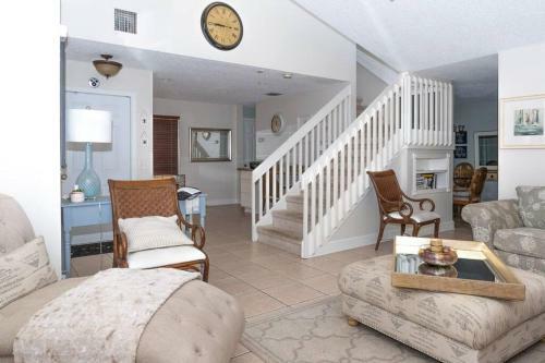 Spacious 3 Bedroom Home Near Southwest Ranches