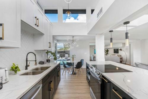 Luxurious Clearwater Retreat With Lanai And Pool!