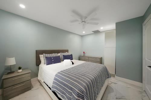 Cheerful 2 Bedroom Lakehouse Home Woffice Space