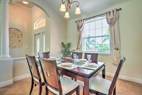 Tropical Cape Coral Retreat With Lanai And Pool!