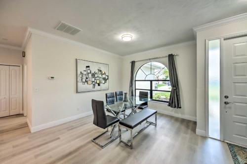 Modern Cape Coral Home Private Lanai And Pool!