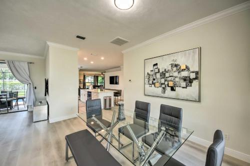 Modern Cape Coral Home Private Lanai And Pool!
