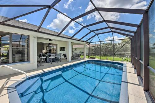 Modern Cape Coral Home Private Lanai And Pool!