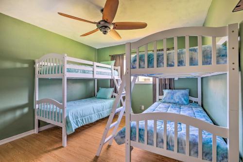 Sun-lit Gem With Lanai, Hot Tub And Boat Dock!