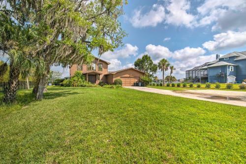 Waterfront Homosassa Family Getaway With Dock!