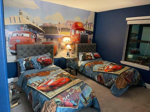 Spacious 6bdrm Villa Near All The Attractions!!