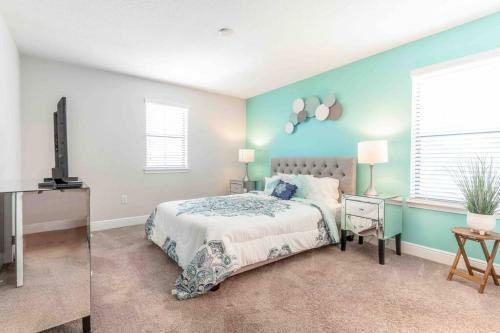 Spacious 6bdrm Villa Near All The Attractions!!