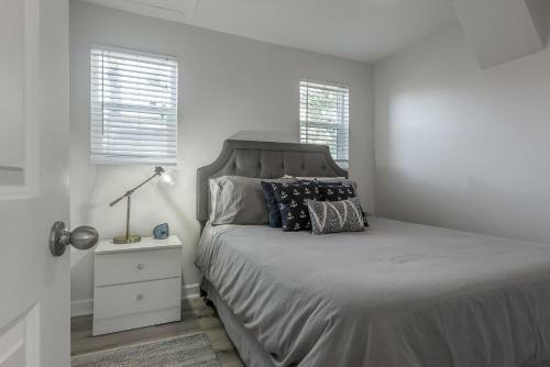 Fully Renovated Indian Rocks Beach Getaway