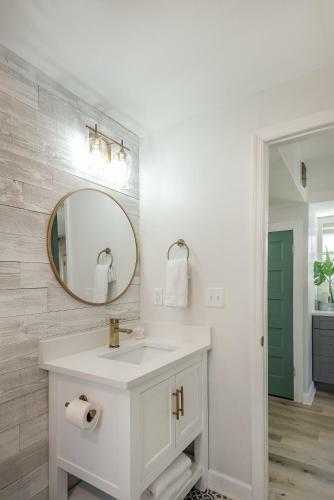 Fully Renovated Indian Rocks Beach Getaway