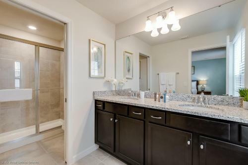 Private Pool Home W Spa, Game Room, Bbq & More