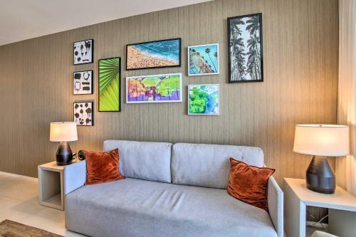 Hollywood Apartment - Balcony With Ocean Views!