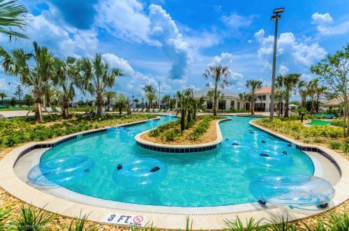 Stunning Lakeview Townhome W Private Pool