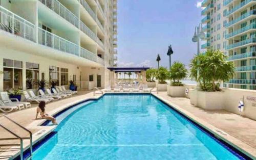 Apartamento **iconic 2br Condo Brickell-free Parking**