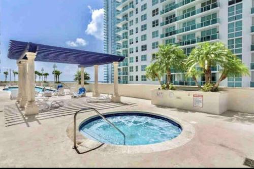 Apartamento High Floor Ocean View Unit In Brickell