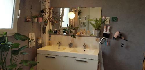 Agr�able Maison De Ville, Avec Tout � Proximit�.
