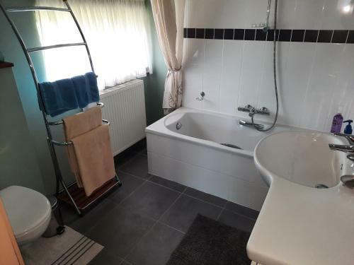 B&B Lomolen