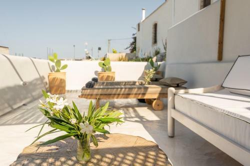 Icos Village House