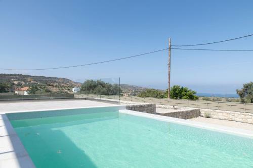 Aeonios Luxury Villa