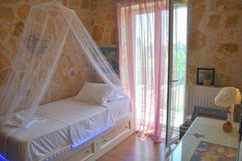 Stone Pool House Gouvia