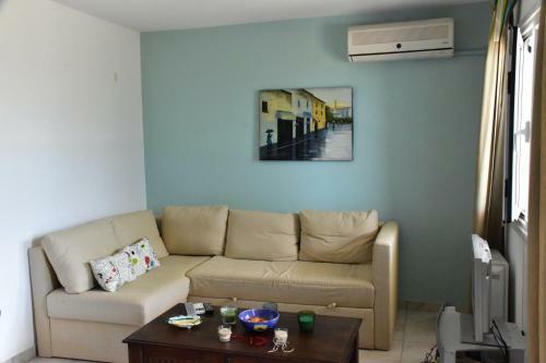 Lovely 1-bedroom Apartment In Front Of Sandy Beach