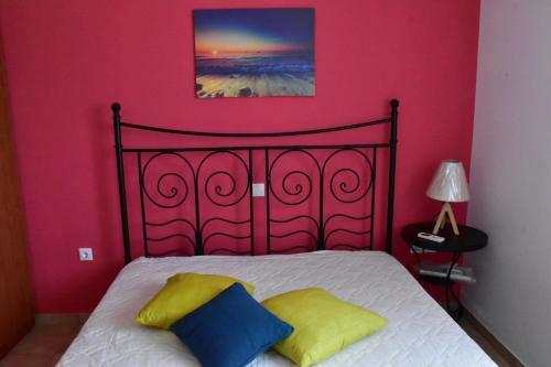 Lovely 1-bedroom Apartment In Front Of Sandy Beach