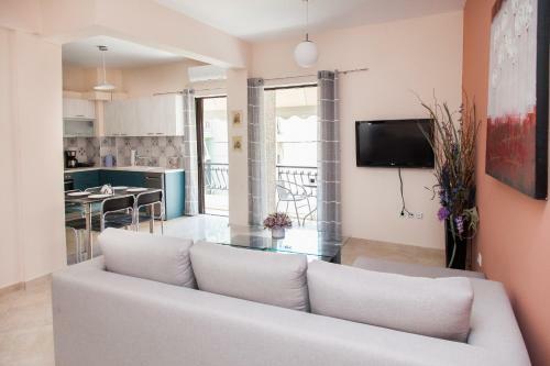 Great Apartment In Piraeus