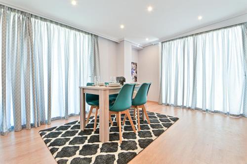 Charming Apartment With A Sea View Terrace (f1)
