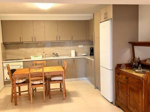 Deppys Apartment Porto Heli