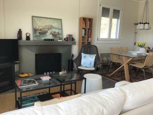 Porto Heli Quiet Villa By The Sea