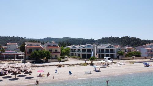 Villa Dahlia By The Sea