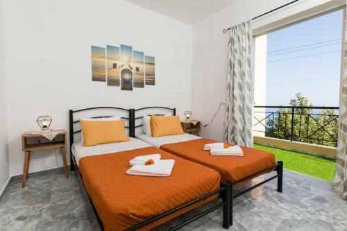 Irinis Sea View House