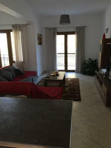 Alekos Rooms And Apartments