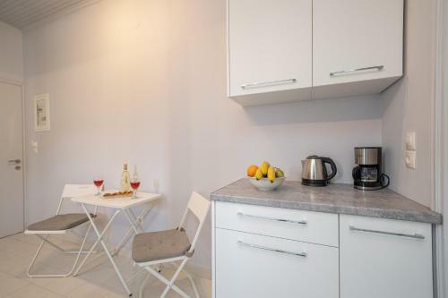 Hotel Mary's Studios & Apartment