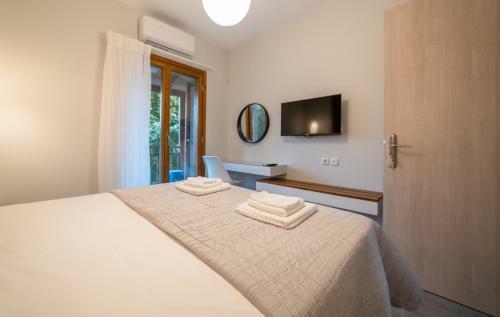 Ionis Apartments