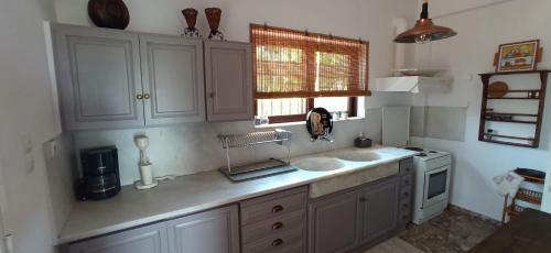 Skafidia Villa Yucca - Garden Haven Retreat